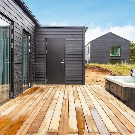 Nyaraló Luxury Retreat In Romo - By Traum